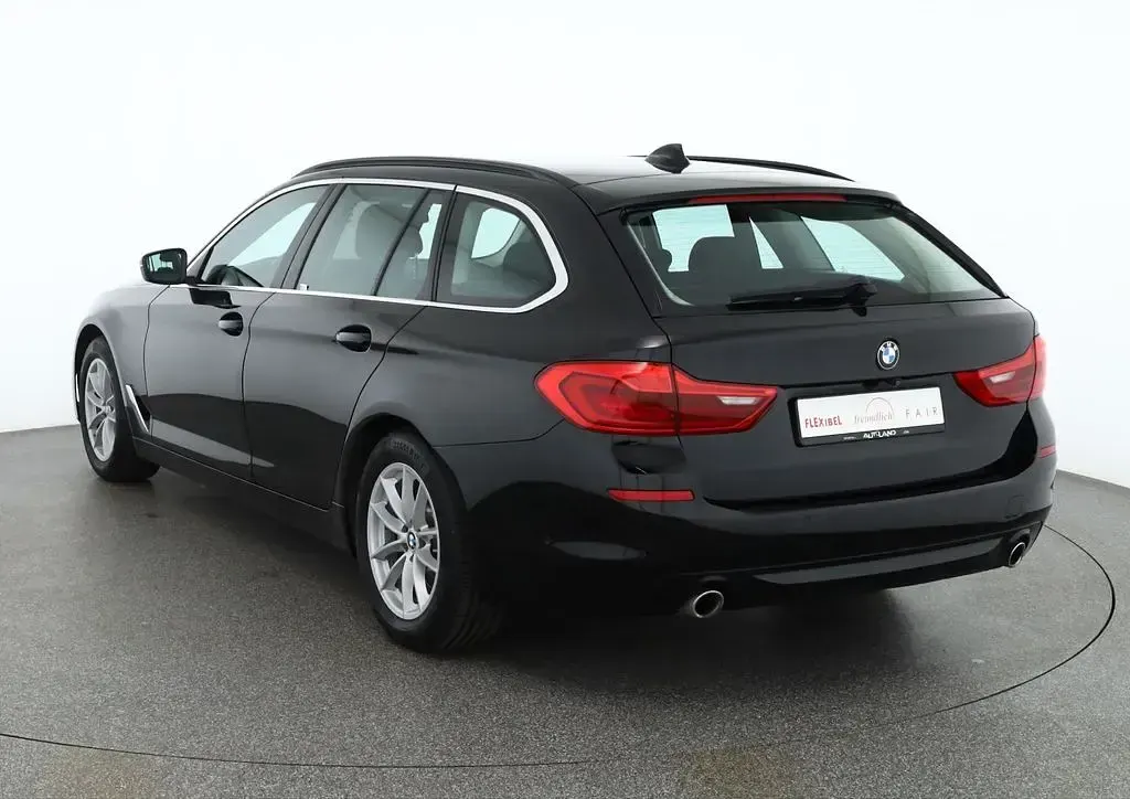 Gebraucht BMW 520 190 PS (139 kW) 2019 Schwarz ii Kombi
