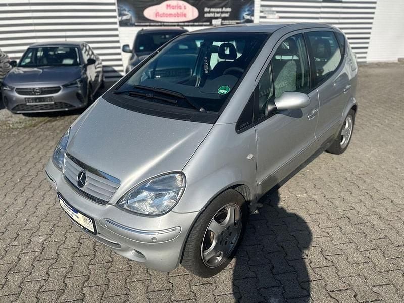 Silber Gebraucht 2002 Mercedes A190 Elegance Van / Kleinbus | 3.695 € (Teuer) - Bild 1/4