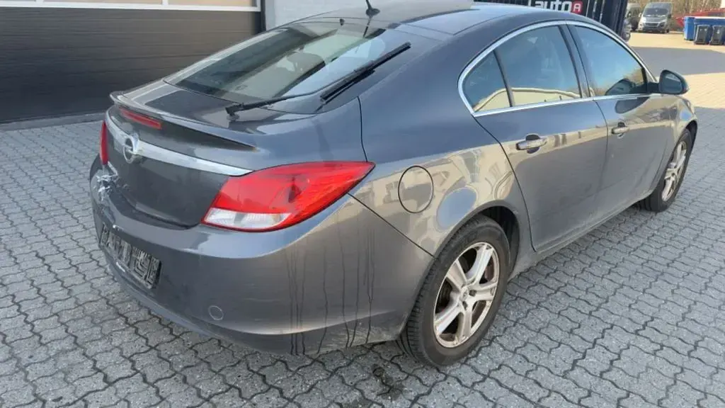 Gebraucht Opel Insignia Cosmo 140 PS (102 kW) 2009 Grau Limousine