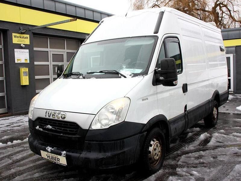 Gebraucht Iveco Daily 126 PS (92 kW) 2012 Weiß Van / Kleinbus