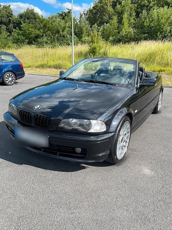Schwarz Gebraucht 2000 BMW 323 Cabriolet Cabrio | 4.750 € (Fairer Preis) - Bild 1/4