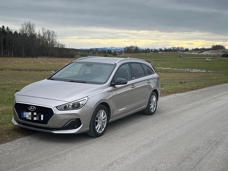 Gebraucht Hyundai i30 140 PS (102 kW) 2020 Kombi