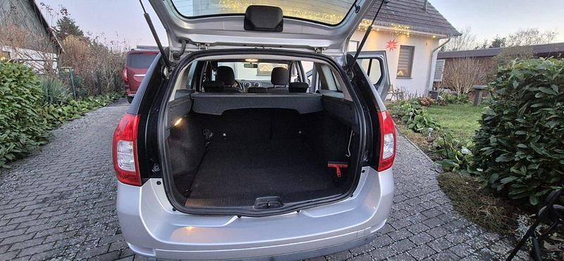 Gebraucht Dacia Logan Prestige 90 PS (66 kW) 2014 Grau Kombi