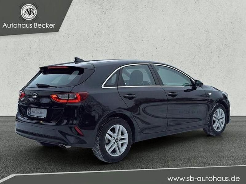 Gebraucht Kia Ceed Vision 140 PS (102 kW) 2019 Schwarz Kleinwagen