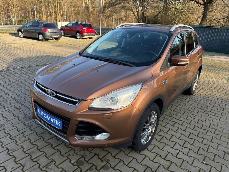 Gebraucht Ford Kuga Titanium 163 PS (119 kW) 2014 Braun SUV