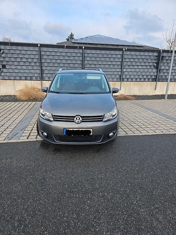 Gebraucht VW Touran Cup 105 PS (77 kW) 2014 Grau Van / Kleinbus