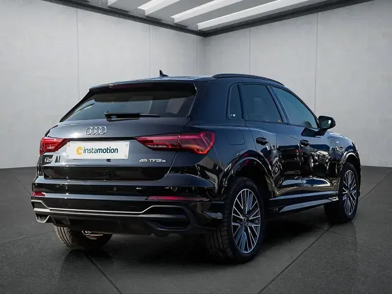 Gebraucht Audi Q3 245 PS (180 kW) 2022 Schwarz SUV