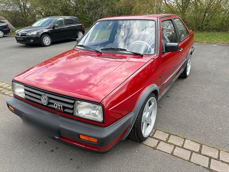 Second-hand VW Jetta 69 CP (50 kW) 1989 Roșu Berlinǎ