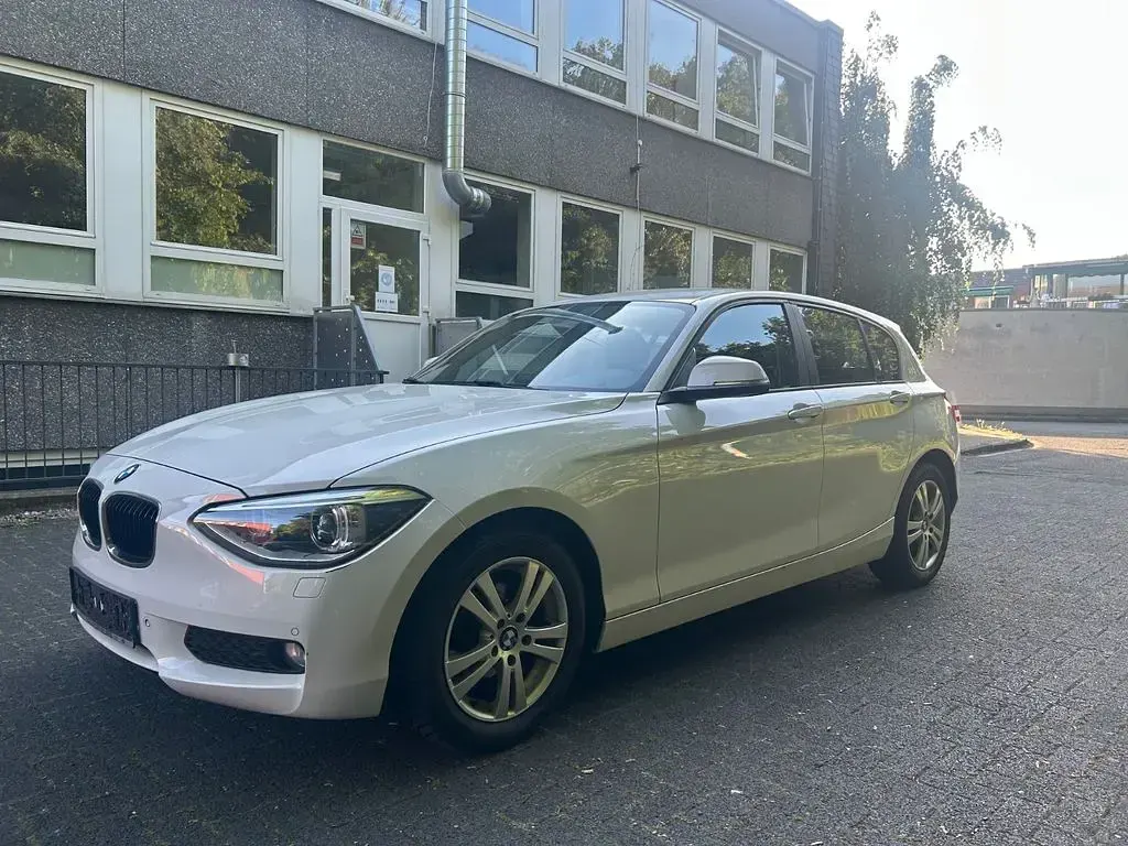 Gebraucht BMW 116 136 PS (100 kW) 2012 Weiß Kleinwagen