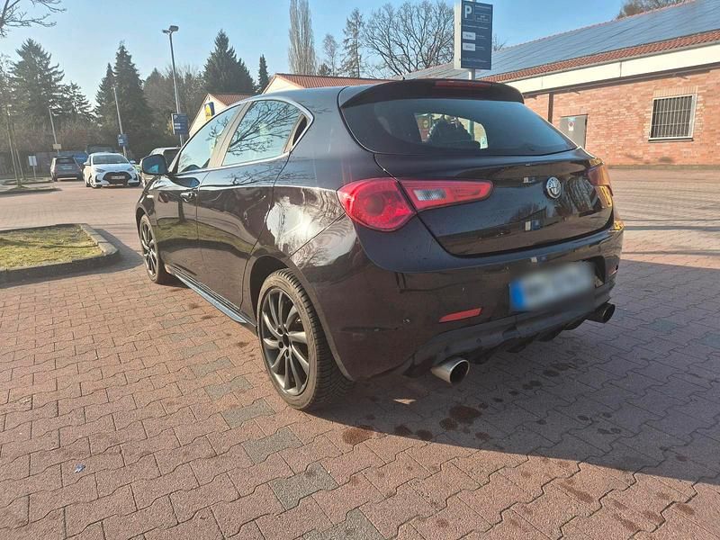 Gebraucht Alfa Romeo Giulietta 170 PS (125 kW) 2011 Kleinwagen