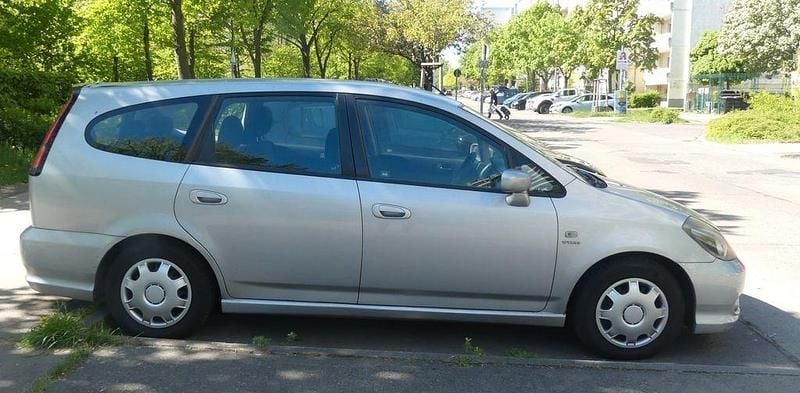 Silber Gebraucht 2005 Honda Stream ES Van / Kleinbus | 4.000 € - Bild 1/4