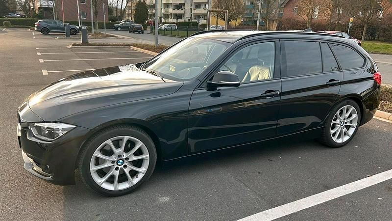 Schwarz Gebraucht 2017 BMW 325 Advantage Kombi | 17.800 € (Teuer) - Bild 1/3