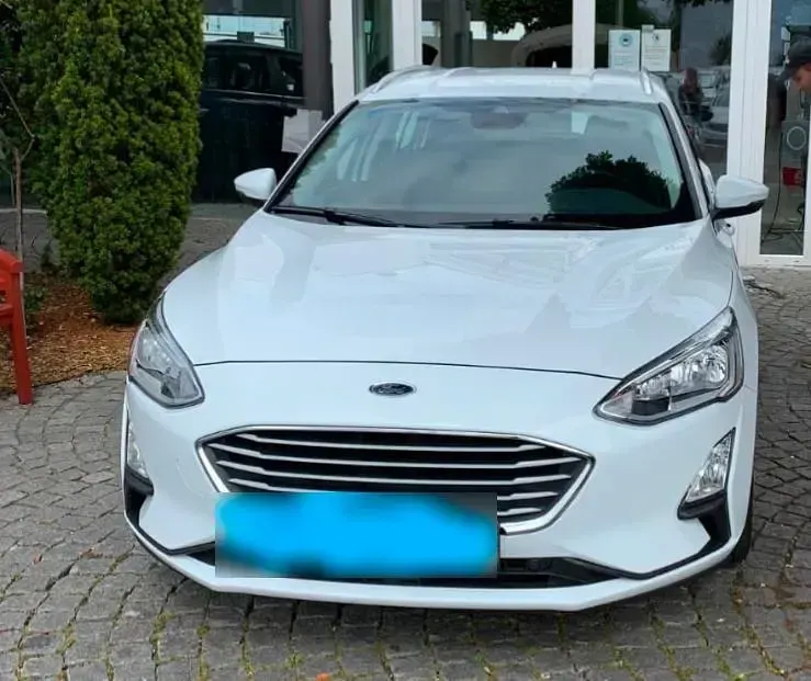 Gebraucht Ford Focus 125 PS (91 kW) 2019 Weiß Kombi