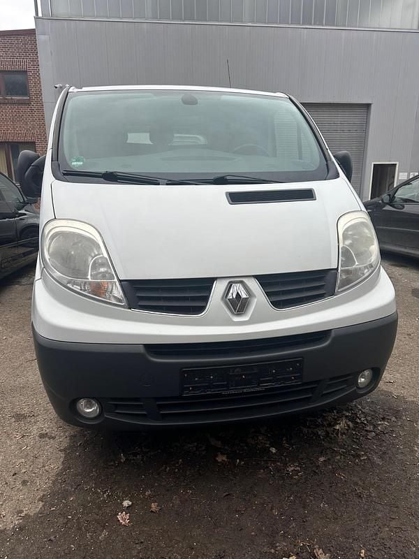 Second-hand Renault Trafic 2014 Alb Monovolum