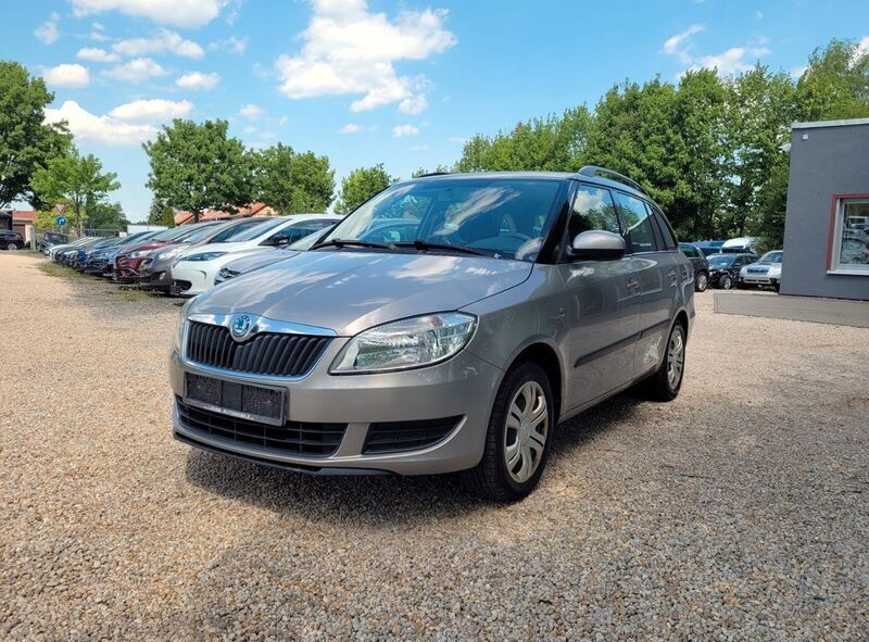 Beige Gebraucht 2010 Skoda Fabia Ambiente Kombi | 2.980 € (Fairer Preis) - Bild 1/4