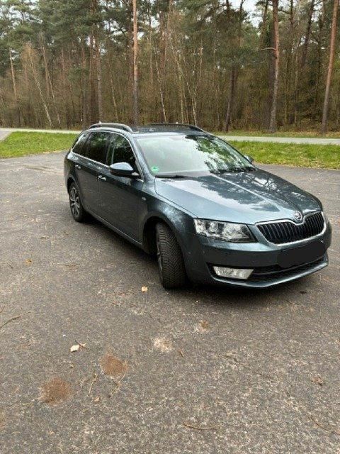 Gebraucht Skoda Octavia 110 PS (80 kW) 2015 Grau Kleinwagen