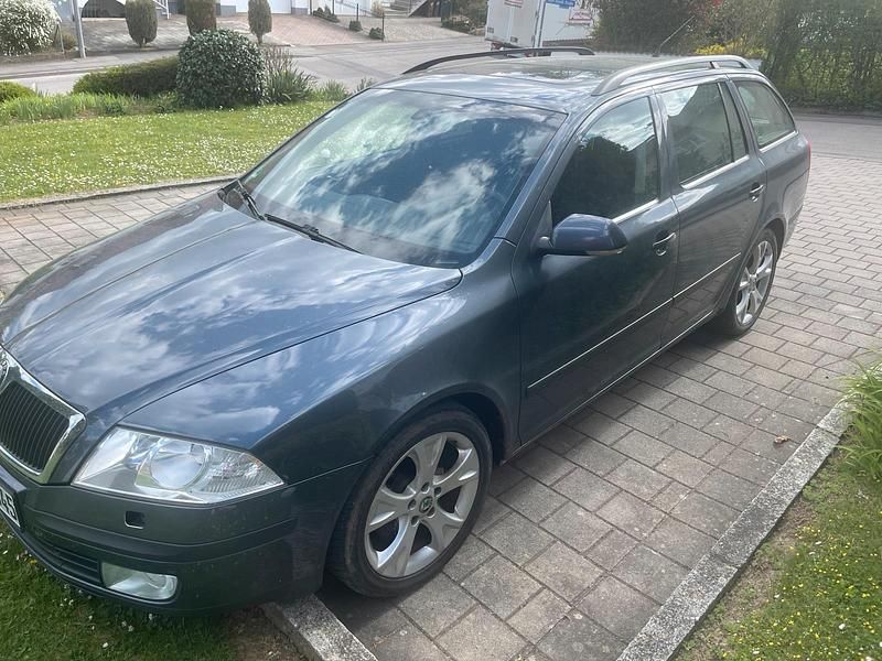Second-hand Skoda Octavia 160 CP (117 kW) 2008 Andere farben Break