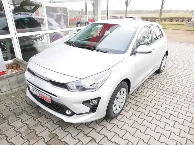 Gebraucht Kia Rio Comfort 84 PS (61 kW) 2023 Silber Kleinwagen