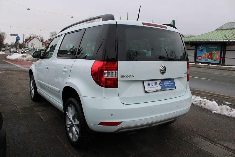 Gebraucht Skoda Yeti Joy 110 PS (80 kW) 2016 Weiß SUV