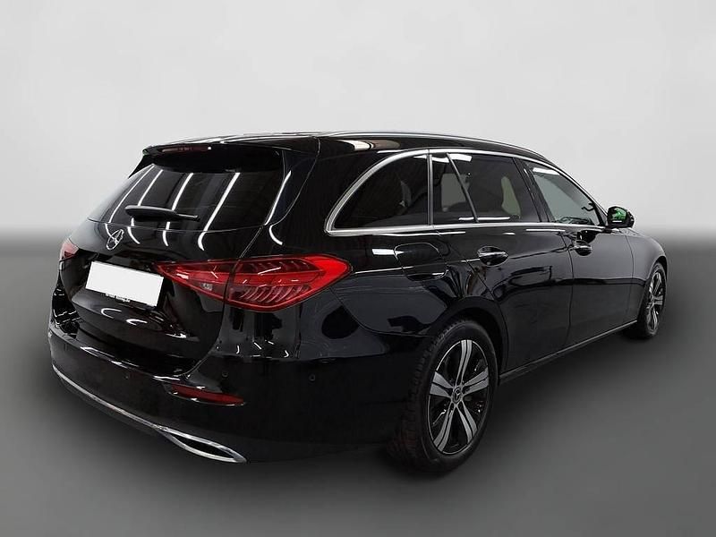Gebraucht Mercedes C220 Avantgarde 200 PS (147 kW) 2022 Schwarz Kombi