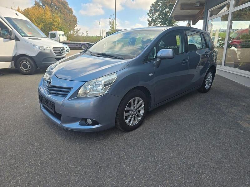 Blau Gebraucht 2010 Toyota Verso Van / Kleinbus | 3.450 € (Fairer Preis) - Bild 1/4