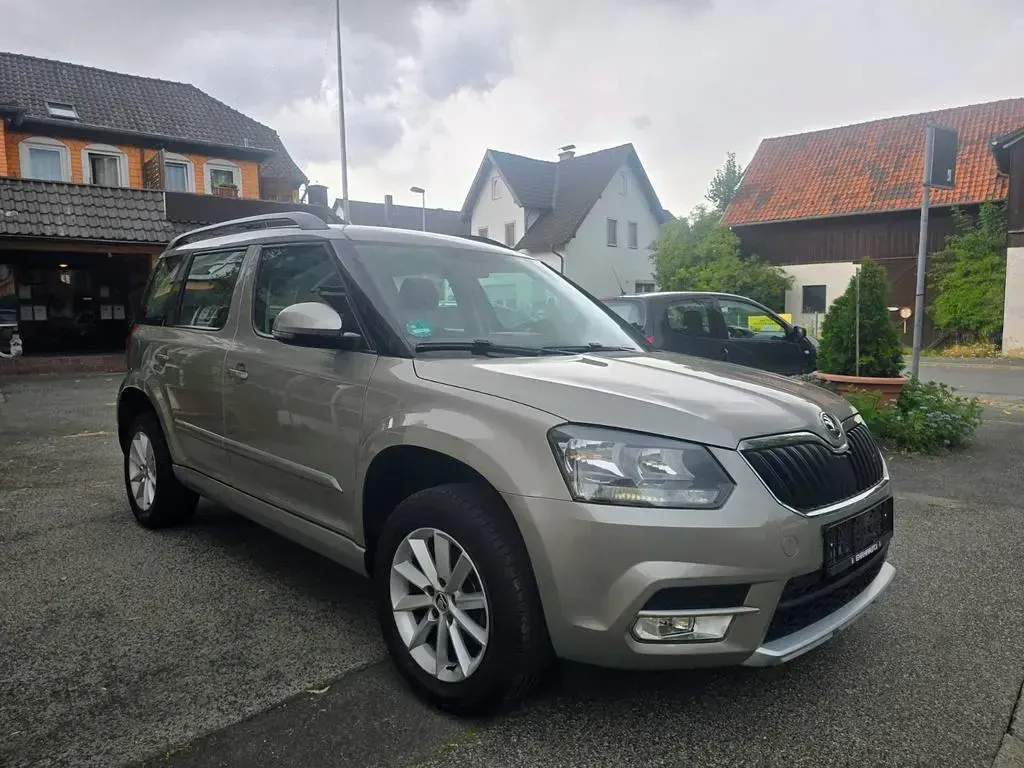 Gebraucht Skoda Yeti Ambition 122 PS (89 kW) 2014 Beige SUV