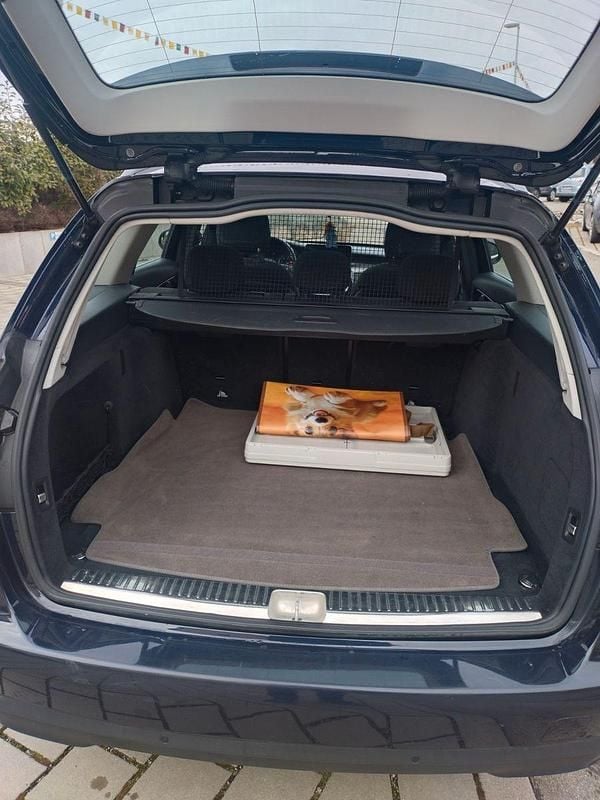 Gebraucht Mercedes C200 150 PS (110 kW) 2018 Blau Kombi