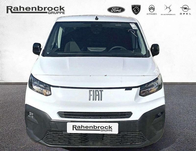 Neu Fiat Doblò 102 PS (75 kW) 2025 Weiß Van / Kleinbus