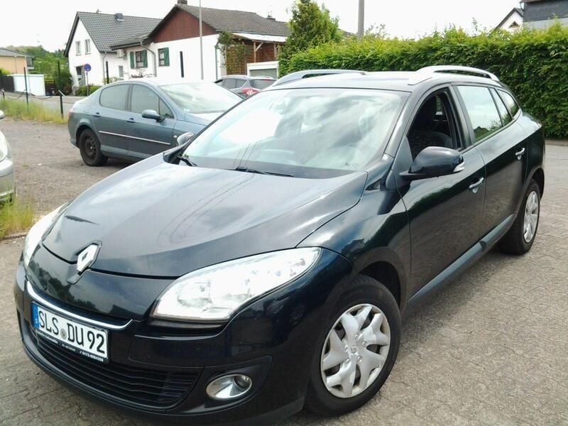 Schwarz Gebraucht 2012 Renault Mégane GrandTour Kombi | 2.950 € (Guter Preis) - Bild 1/4