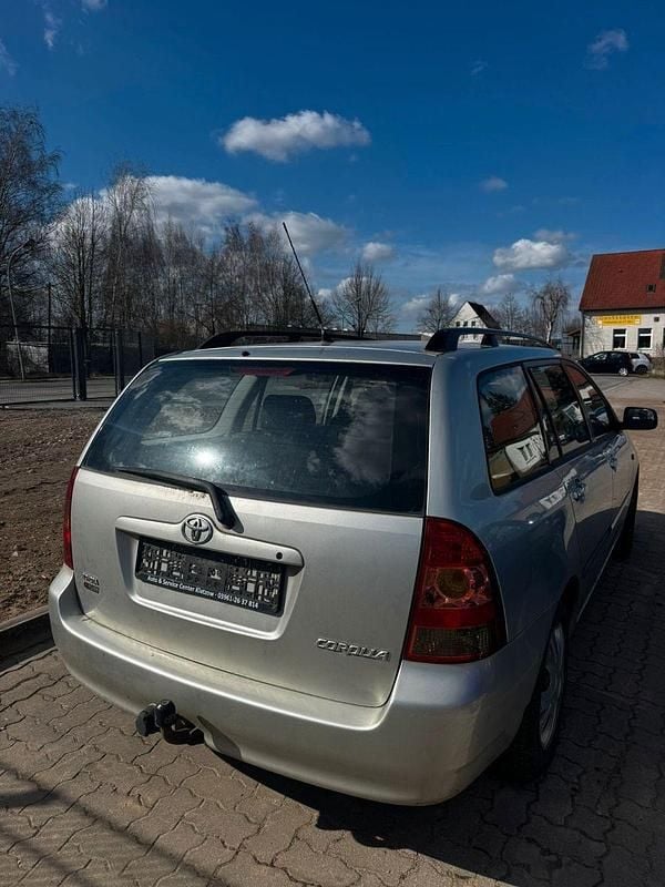 Gebraucht Toyota Corolla 110 PS (80 kW) 2005 Silber Kombi