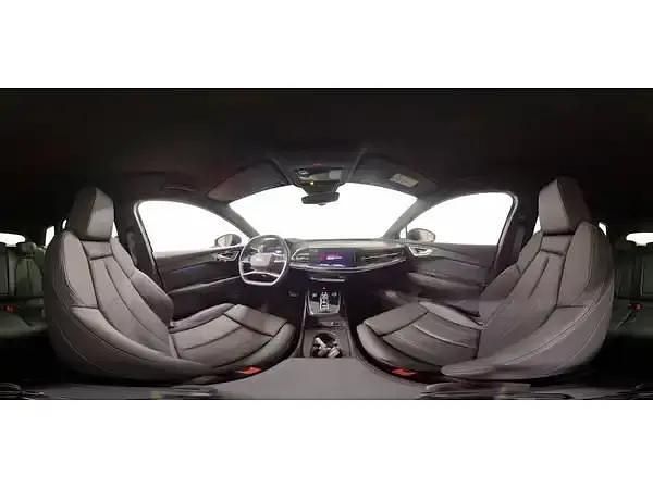 Gebraucht Audi Q4 e-tron Ambiente 250 kW (340 PS) 2024 Navarrablau metallic SUV