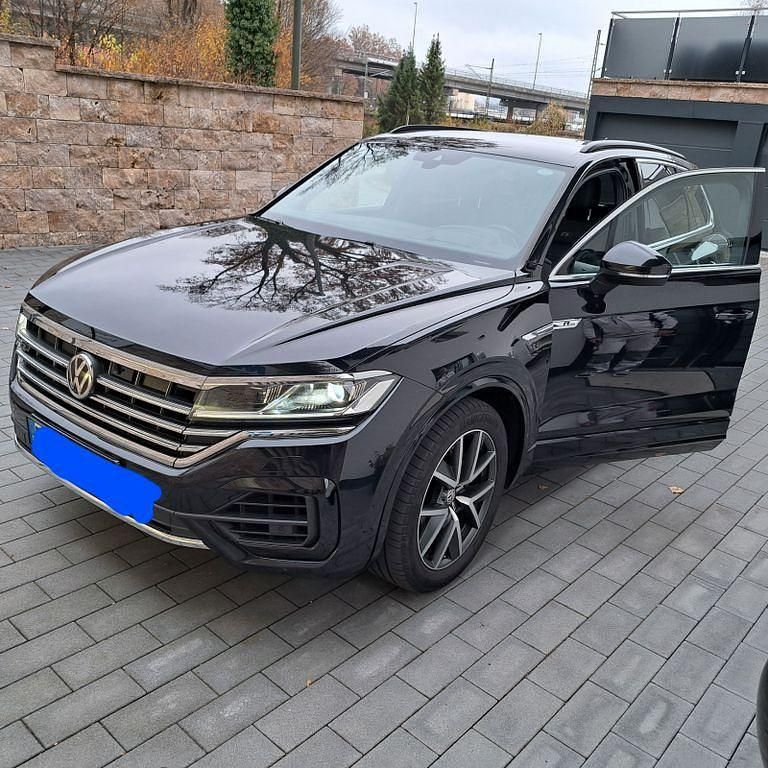 Schwarz Gebraucht 2019 VW Touareg R-line SUV | 46.000 € (Etwas zu teuer) - Bild 1/4