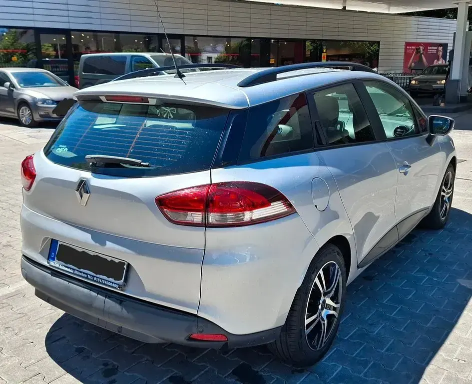 Gebraucht Renault Clio 73 PS (53 kW) 2016 Silber Limousine
