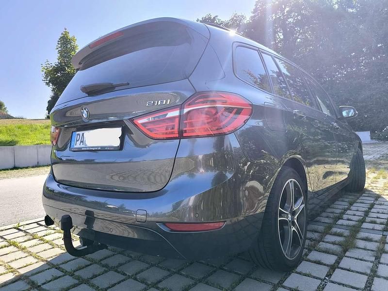 Gebraucht BMW 218 Advantage 136 PS (100 kW) 2015 Grau Kombi