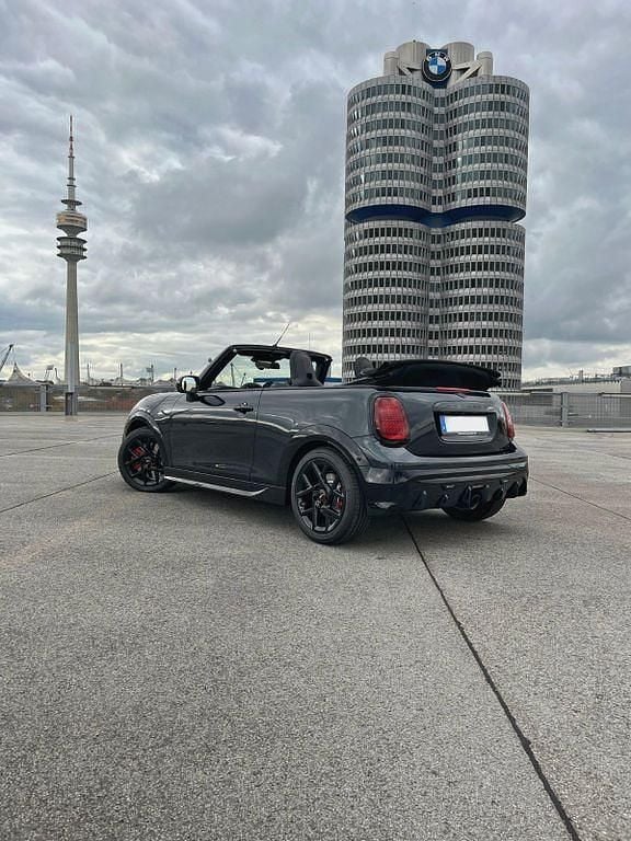Neu Mini John Cooper Works Cabriolet 231 PS (169 kW) 2025 Grau Cabrio