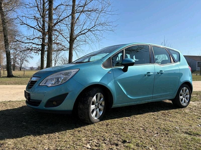 Gebraucht Opel Meriva 101 PS (74 kW) 2010 Van / Kleinbus
