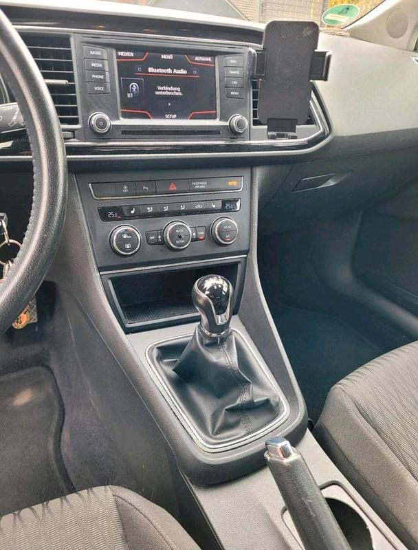 Gebraucht Seat Leon ST 125 PS (91 kW) 2014 Weiß Kombi