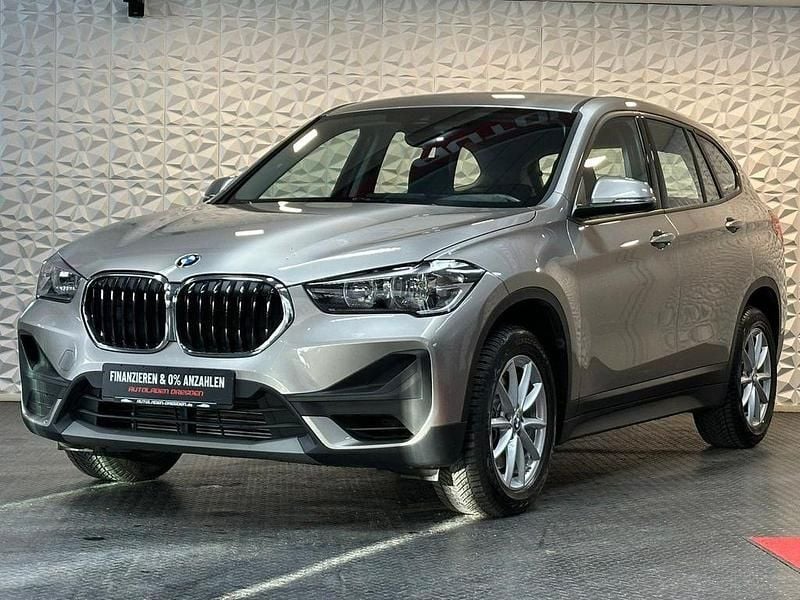 Używany BMW X1 Advantage 178 KM (130 kW) 2021 Srebrny SUV