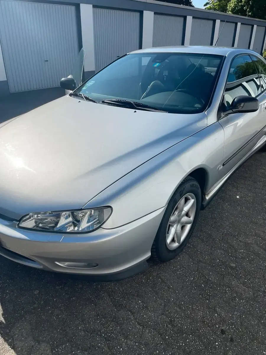 Gebraucht Peugeot 406 Coupe 99 PS (72 kW) 2000 Silber Coupé