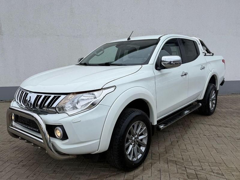 Gebraucht Mitsubishi L200 Plus 181 PS (133 kW) 2015 Weiß Pickup