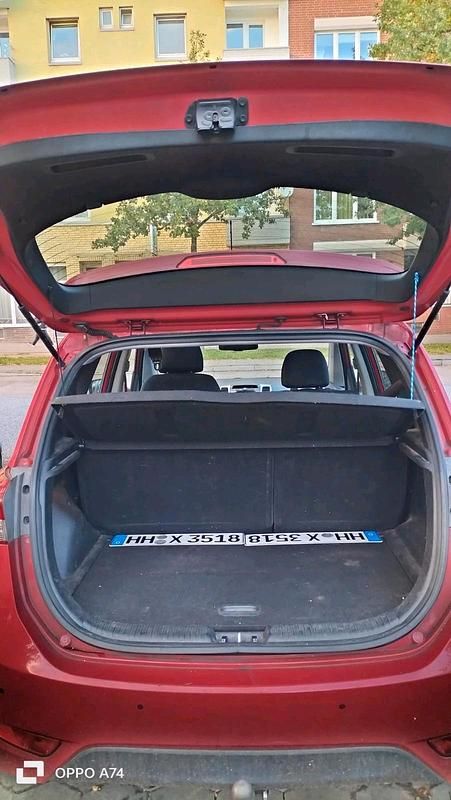 Gebraucht Hyundai i20 100 PS (73 kW) 2016 Rot Kleinwagen