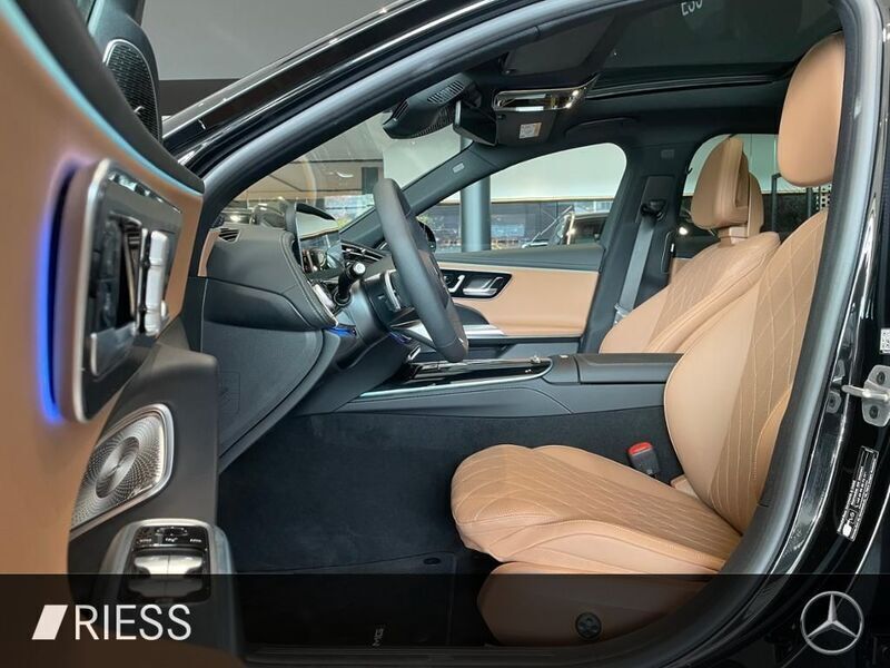 Gebraucht Mercedes E200 AMG 204 PS (150 kW) 2025 Schwarz Limousine