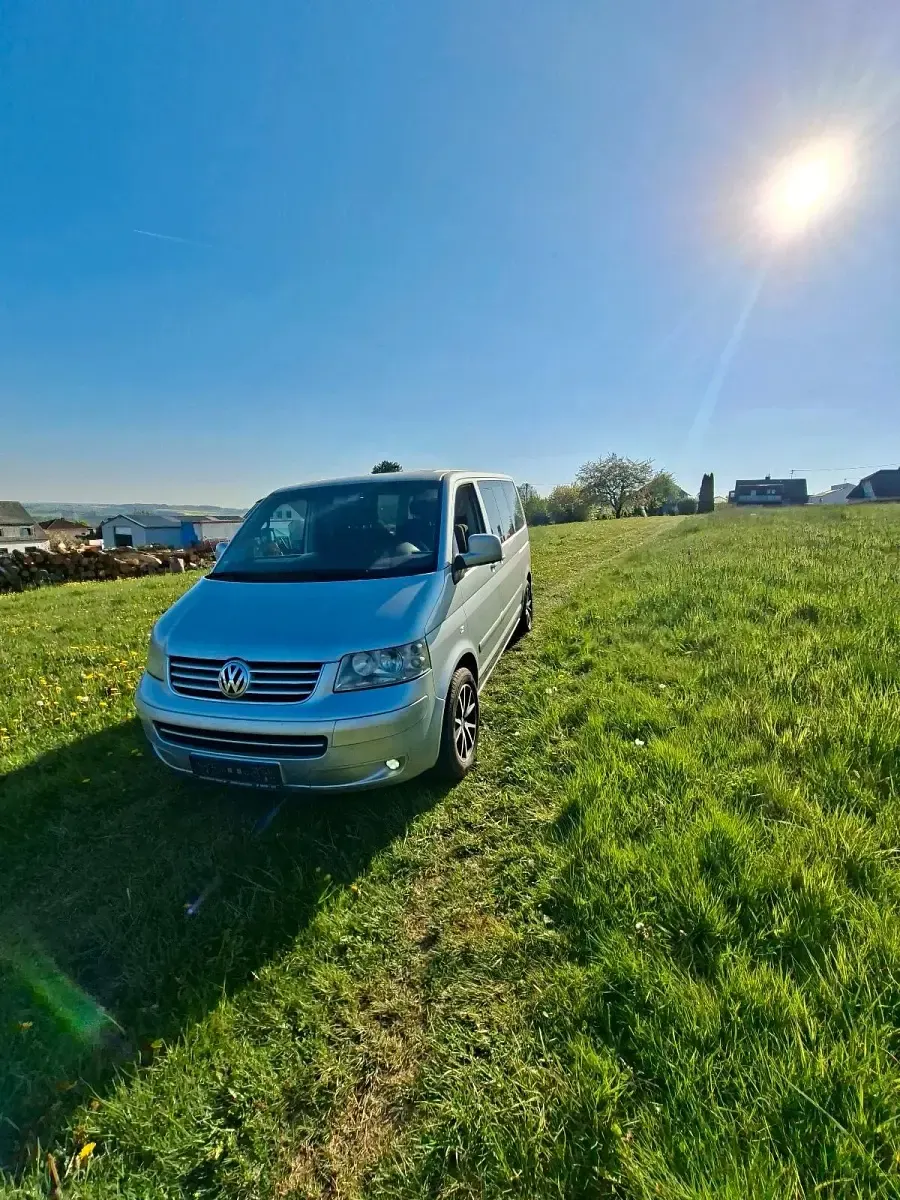 Gebraucht VW T5 131 PS (96 kW) 2003 Silber Van