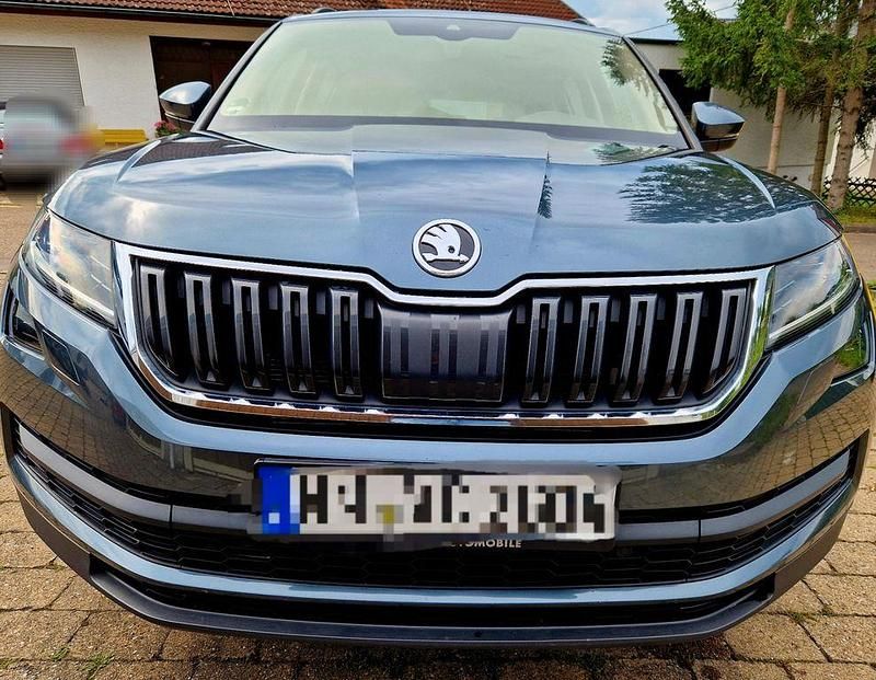 Grau Gebraucht 2019 Skoda Kodiaq Ambition SUV | 25.900 € (Guter Preis) - Bild 1/4