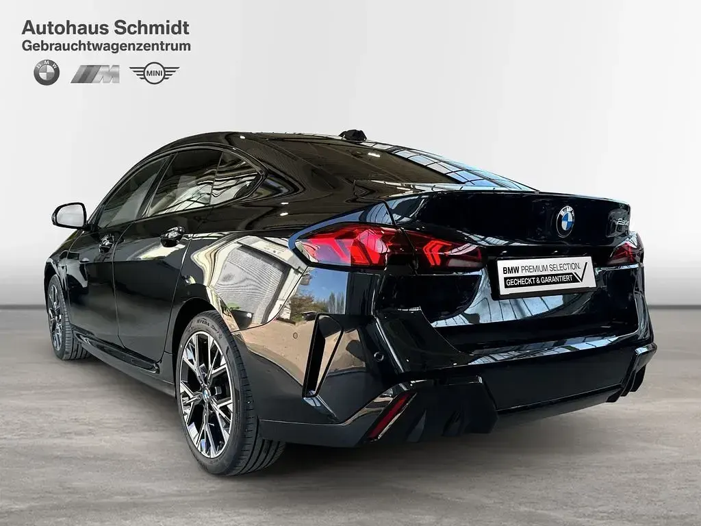 Używany BMW 220 Efficient Dynamics 150 KM (110 kW) 2025 Czarny Coupe