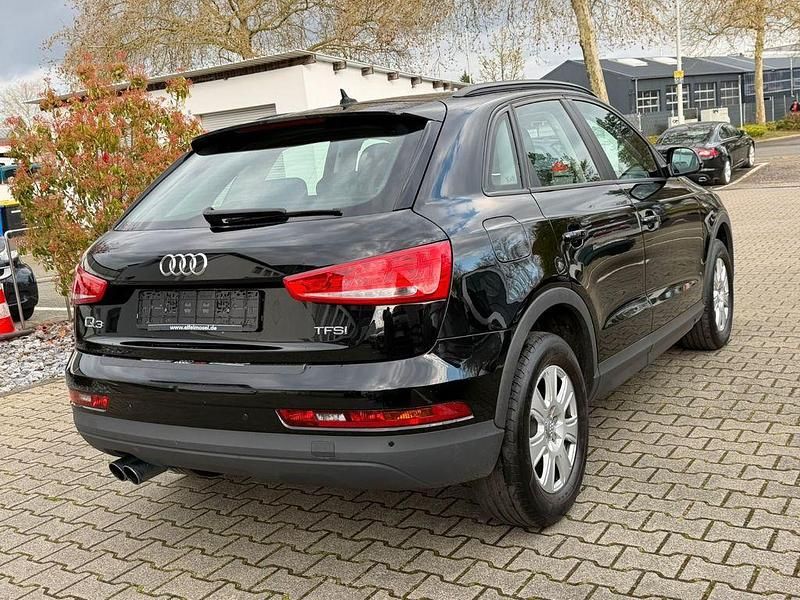 Gebraucht Audi Q3 Ambiente 150 PS (110 kW) 2017 Schwarz SUV