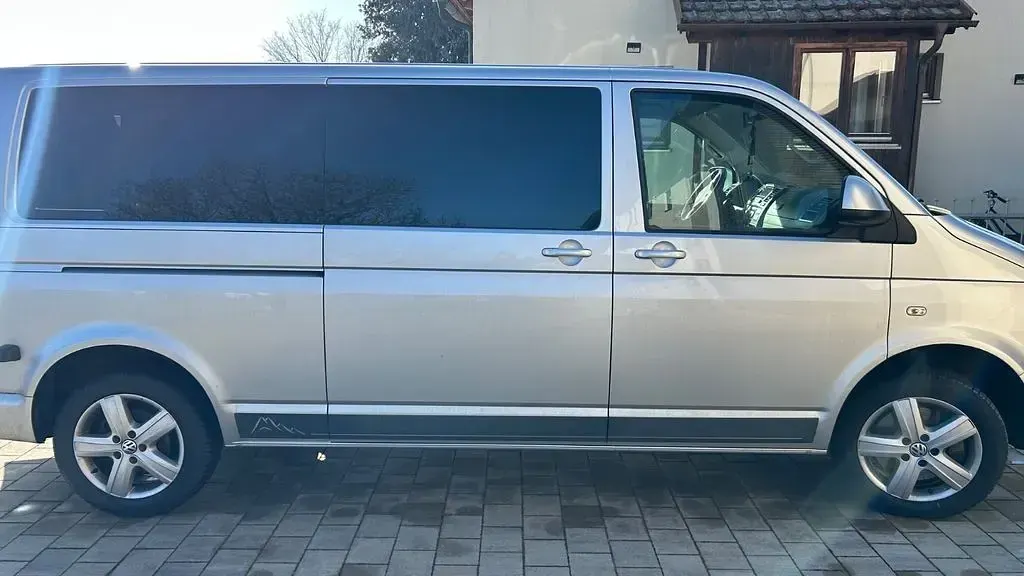 Gebraucht VW Caravelle 179 PS (131 kW) 2015 Silber Van