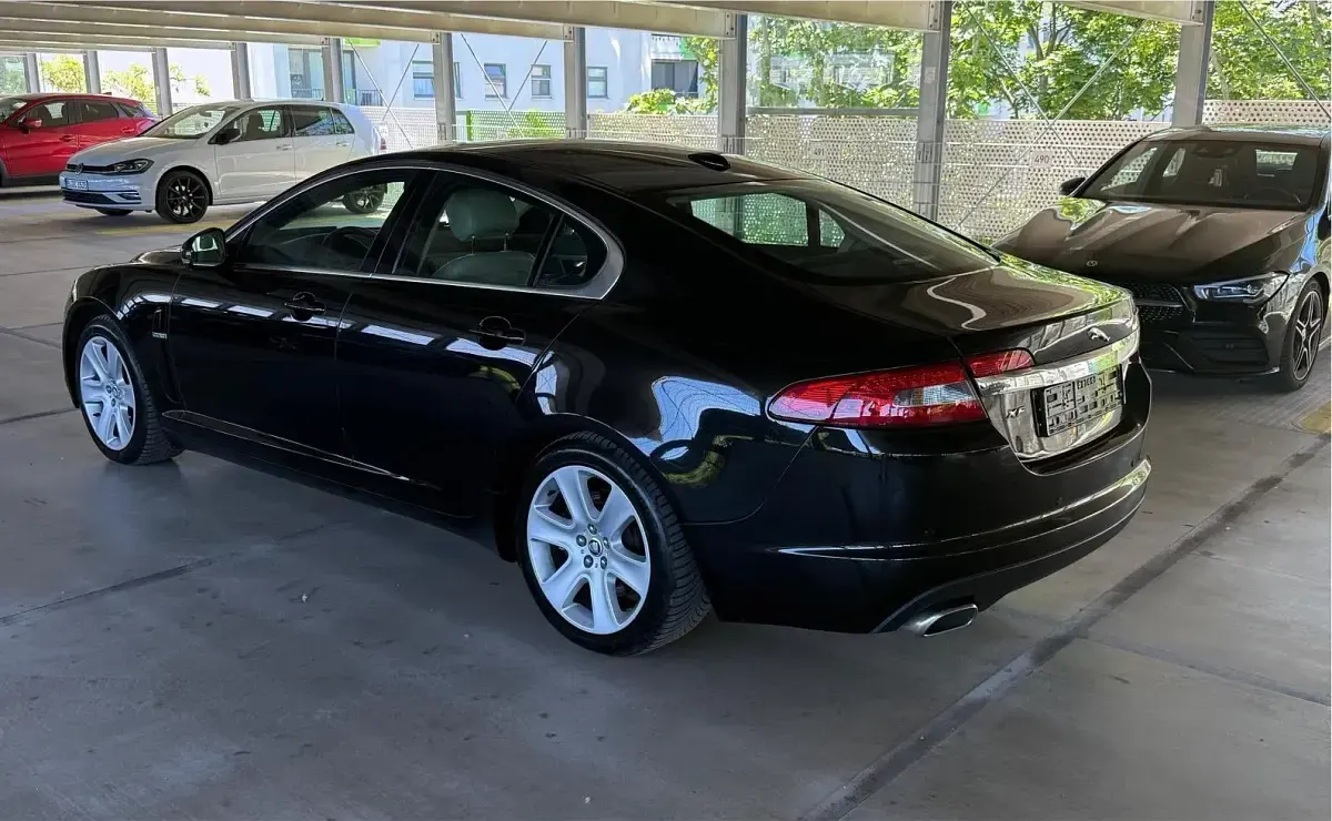 Gebraucht Jaguar XF 240 PS (176 kW) 2009 Schwarz Limousine