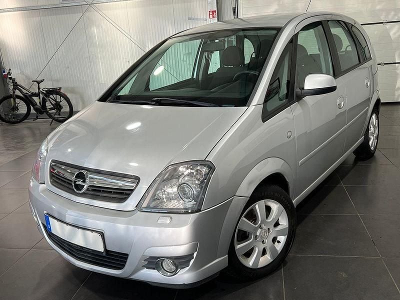 Second-hand Opel Meriva 105 CP (77 kW) 2006 Argintiu Monovolum