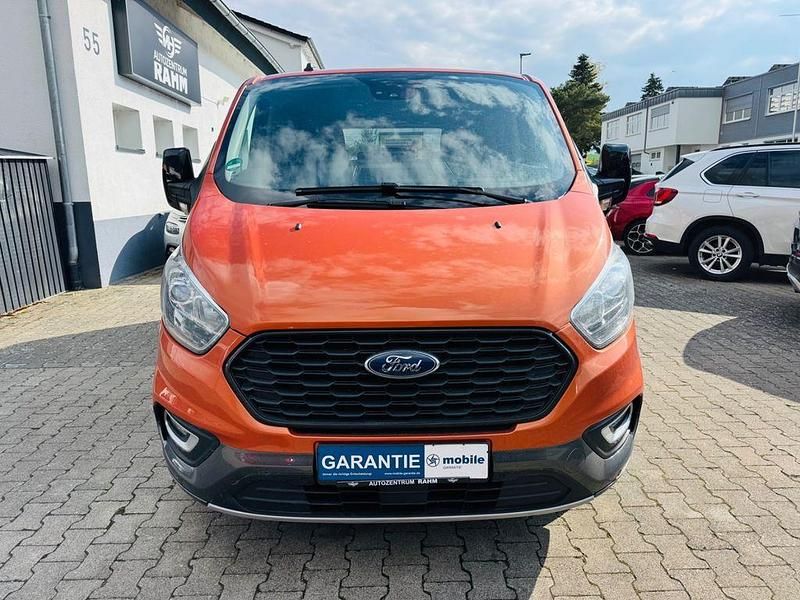 Gebraucht Ford Tourneo ST 131 PS (96 kW) 2023 Orange Van / Kleinbus